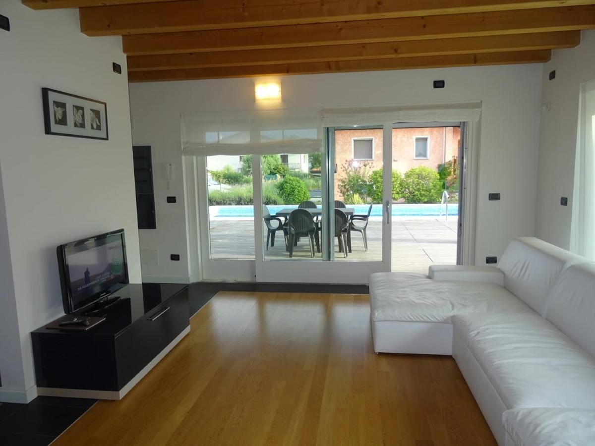 Villa Ocra Линяно Сабиадоро Екстериор снимка